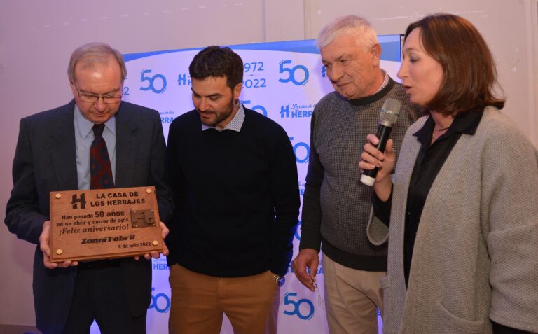 Cena 50 Años La Casa de los Herrajes